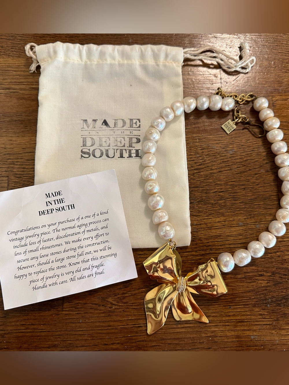 Made In The Deep South - Vintage 1960’s Gold Bow Brooch & Pearl Necklace - MIDS
